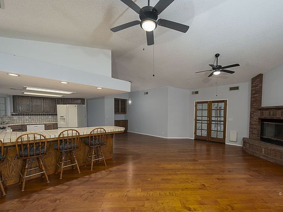 5th image of 1221 Denise Ave