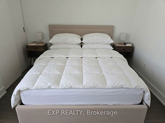 3rd image of 203 Catherine St #204