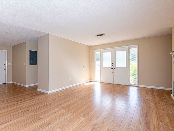 2nd image of 815 Alhambra Ave