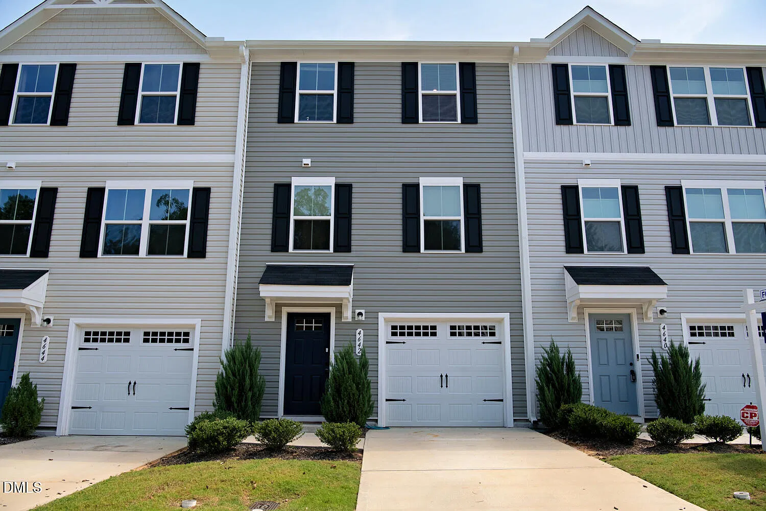 3 bed, 2.5 bath, $2,150 — Photo 1