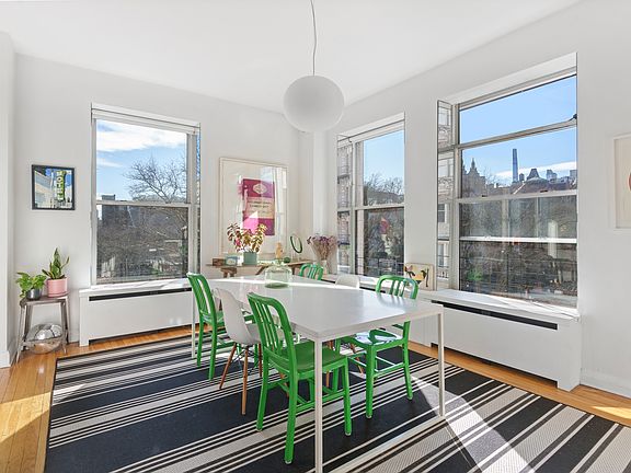 4th image of 101 W 80th St #5BCD