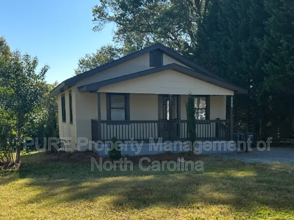 111 Hillcrest Dr, Bessemer City, NC 28016