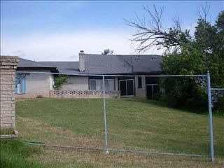 3rd image of 3401 Le Richardson Cir