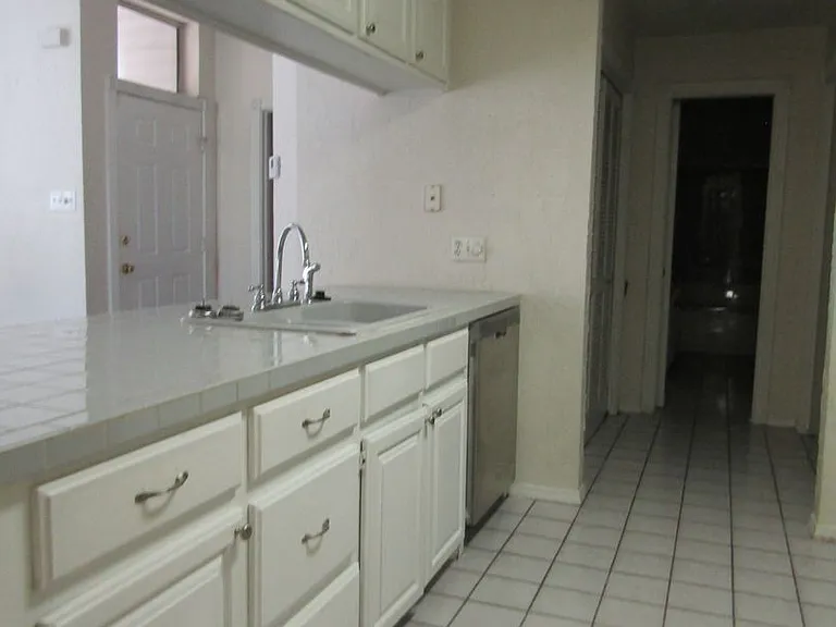 501 NW Fairway Villas Dr — Photo 15