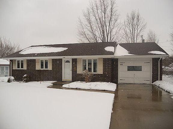 2nd image of 2606 Beecher St