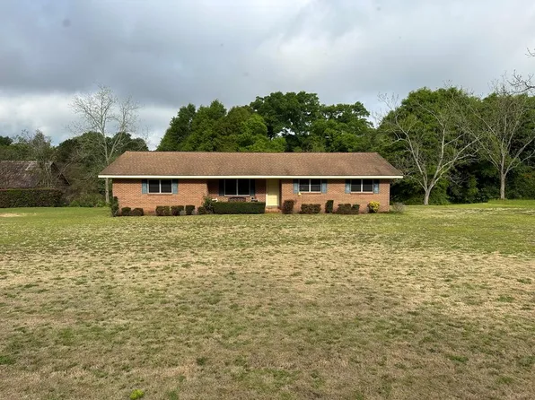 1932 Spring St, Newton, AL 36352
