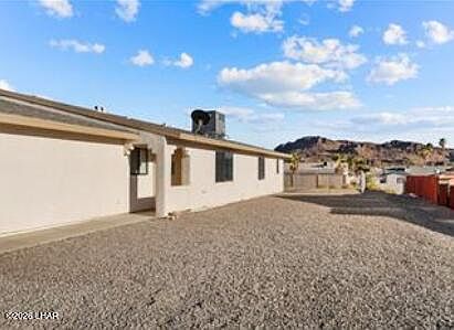 3rd image of 3270 Osborn Dr #102