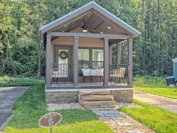 4960 Laurel Lodge Rd, Clarkesville, GA 30523