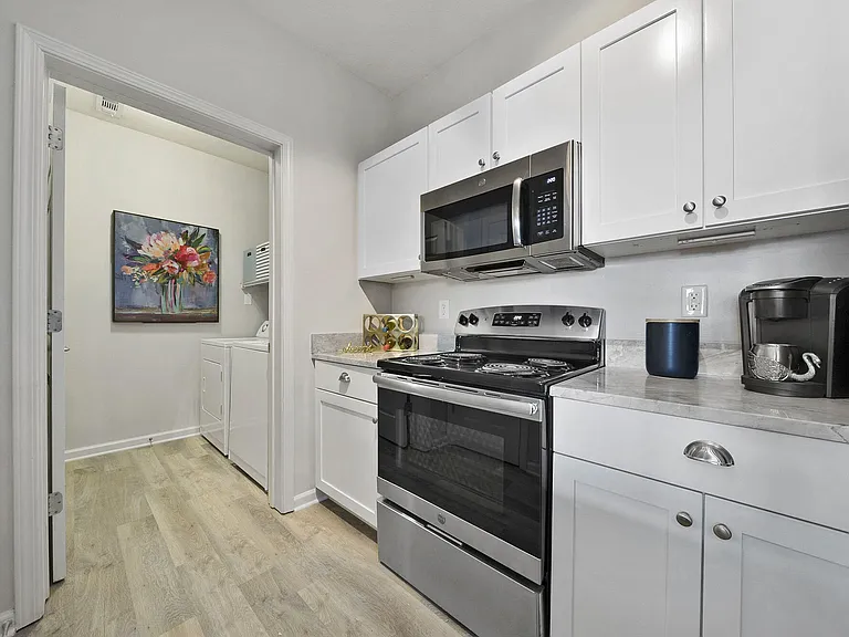 Belmont Place — Photo 22