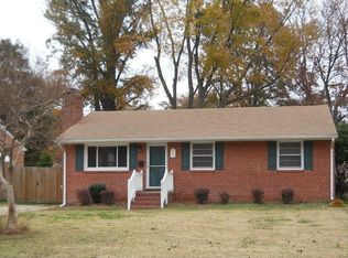 818 Redheart Dr, Hampton, VA 23666