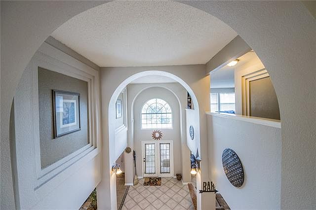 2nd image of 5740 Wimbledon Cir