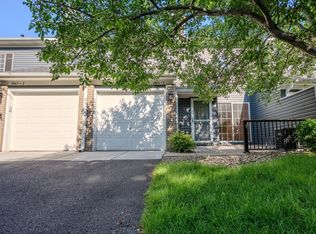 1865 Donegal Dr APT 3, Woodbury, MN 55125