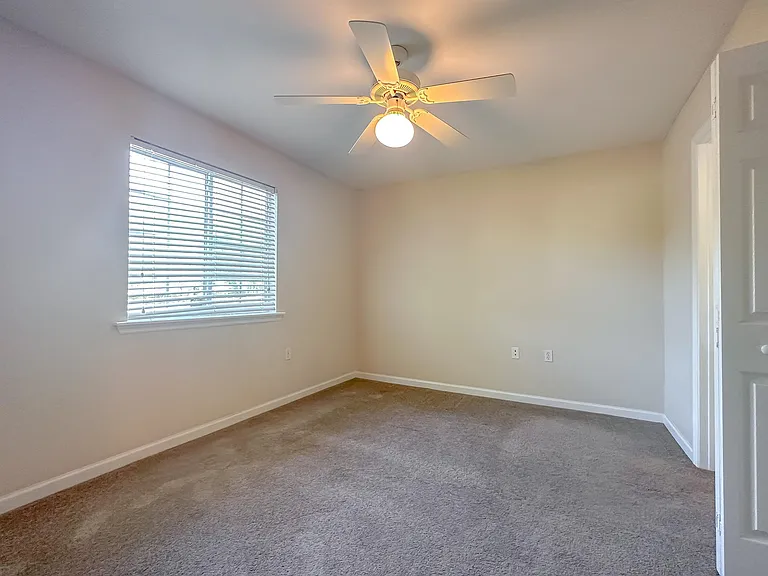 2738 W Tharpe St #1805 — Photo 22