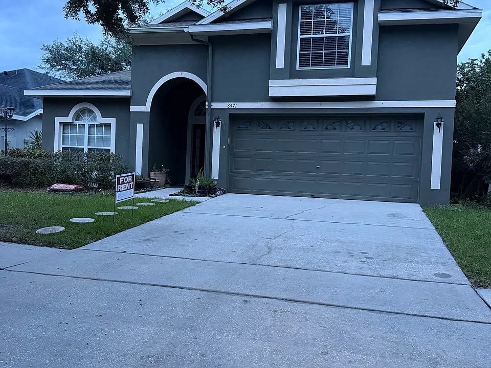 8471 Baywood Vista Dr