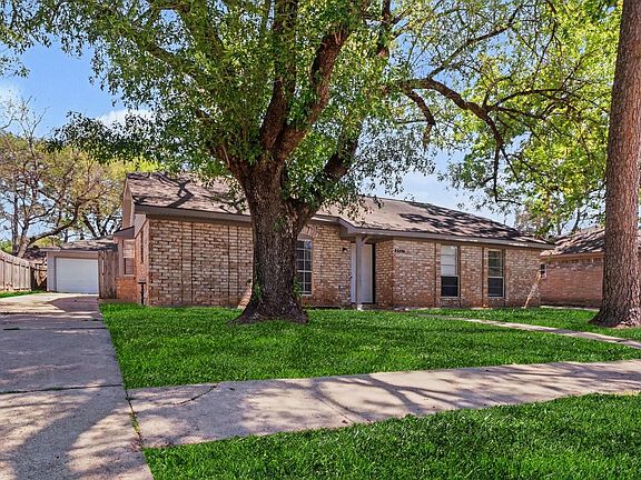 3rd image of 23210 Earlmist Dr