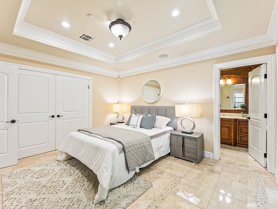 2nd image of 1117 Encanto Dr #6