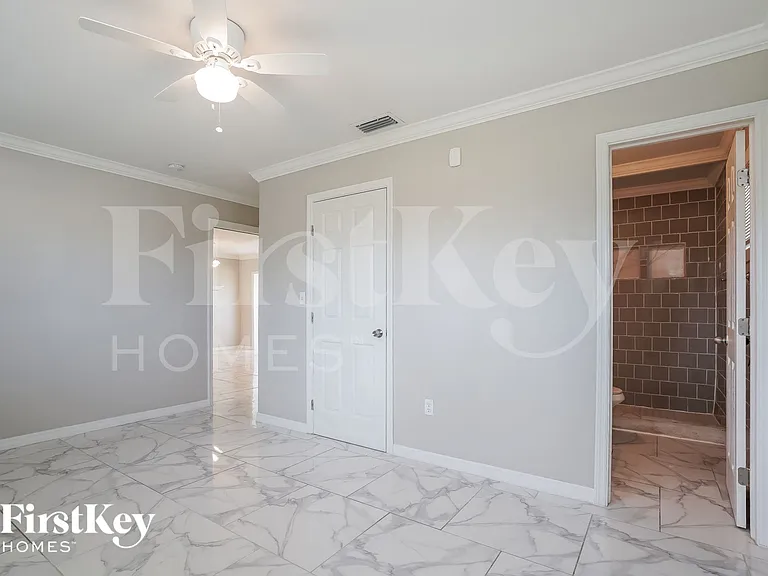 202 E Jasmine Rd — Photo 9