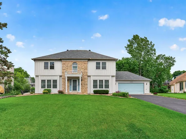 2230 Woodbridge Way, Woodbury, MN 55125