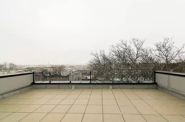 Rented by Brooklyn Group | media 18