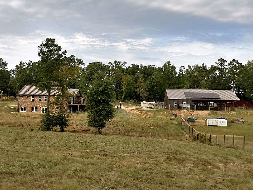 2nd image of 786 Hollands Landing Rd