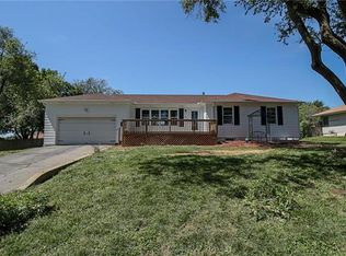 409 SW 21st St, Blue Springs, MO 64015