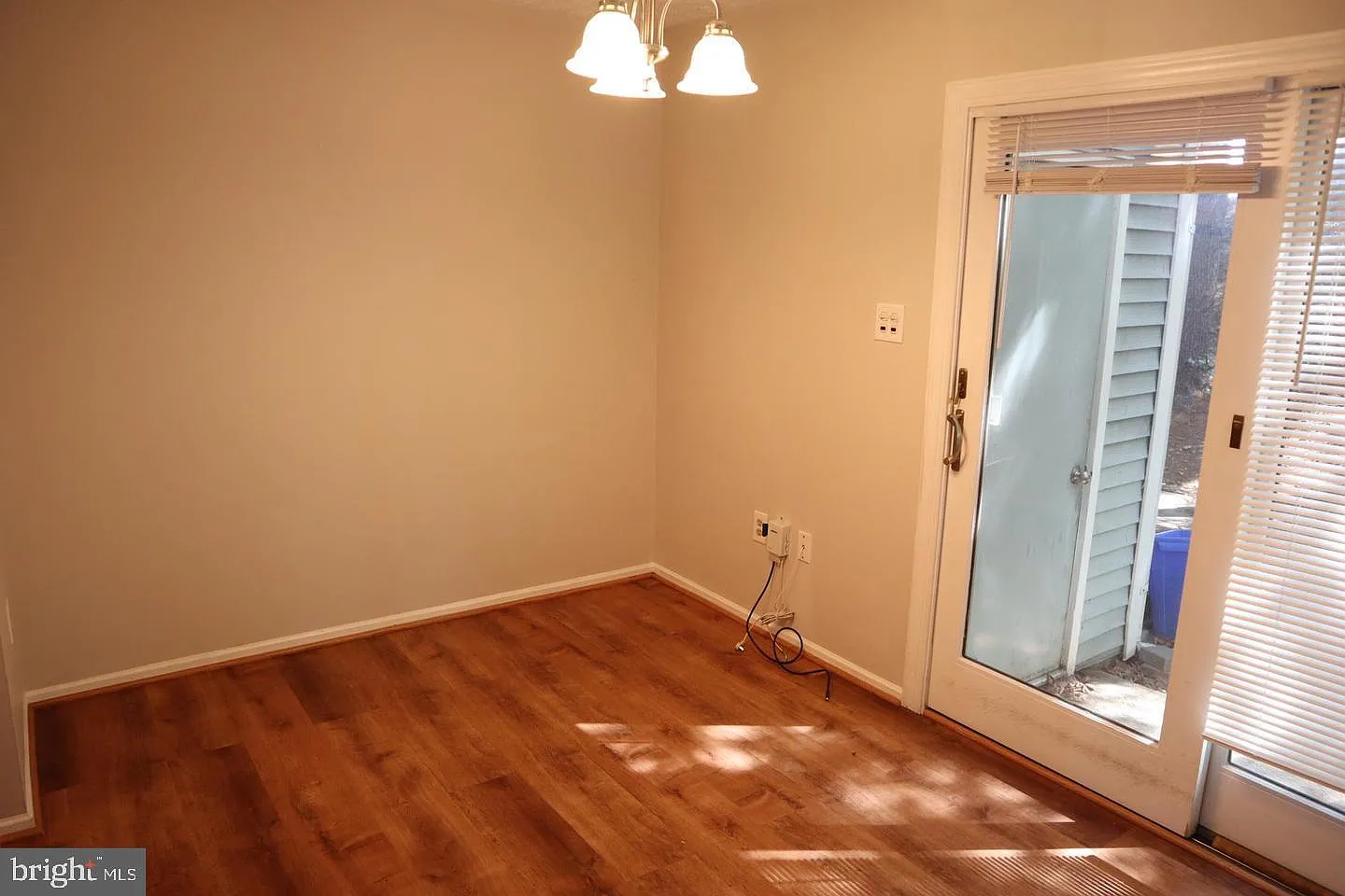 4 bed, 2.5 bath, 1434 sqft, $2,700 — Photo 4