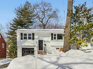 45 Kempshall Ter, Fanwood Boro, NJ 07023