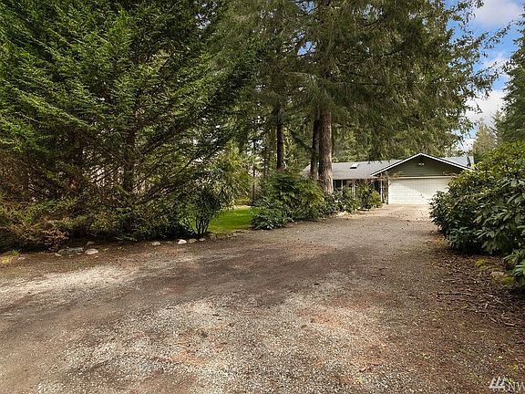 2nd image of 17748 Brittney Ln SE
