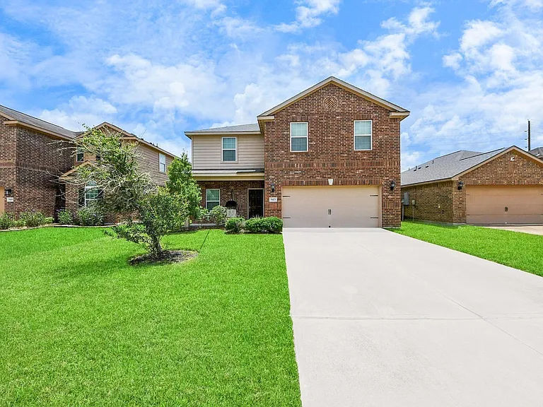 9423 Grand Spark Dr — Photo 3