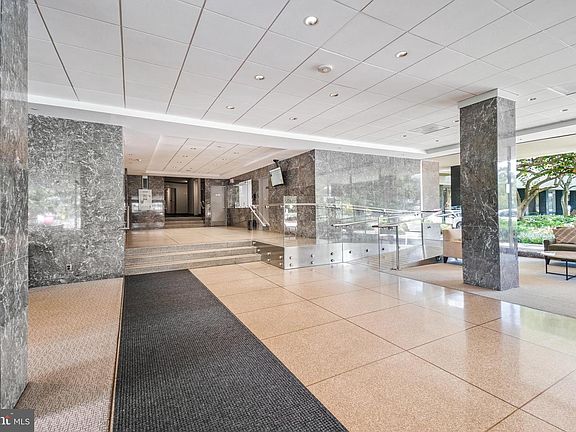 2nd image of 2475 Virginia Ave NW #728