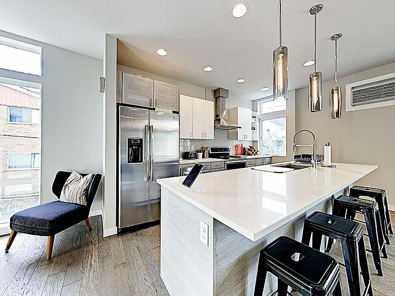 2806 S Charles St #D — Photo 4