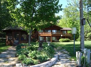 2736 N Wildwood Rd, Sarona Twp, WI 54870