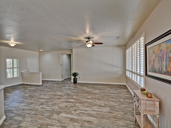 5th image of 14716 W Via Manana