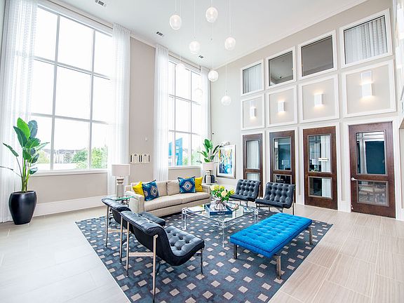 4th image of 180 W Gray St #1111