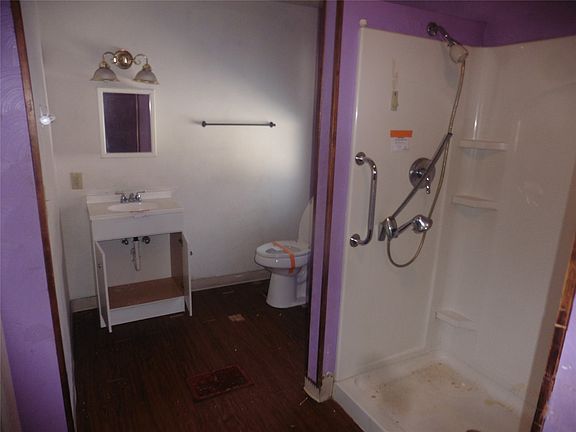 5th image of 7400 SW 12th St