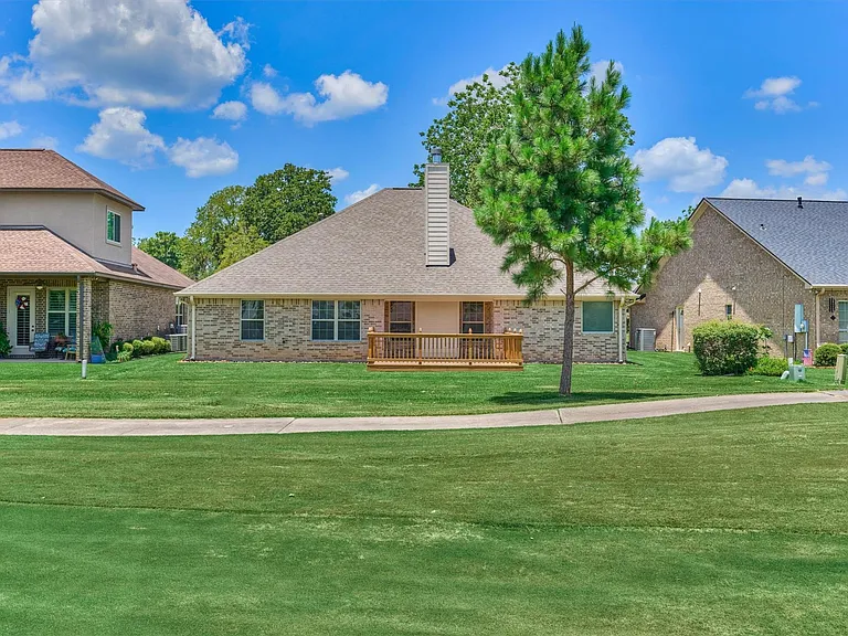 13511 Summer Hill Dr — Photo 27
