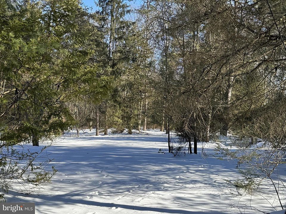 1st image of 2 Pine Rd
