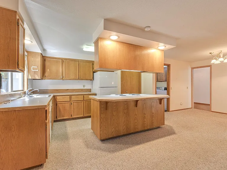 6540 SW 204th Pl — Photo 10
