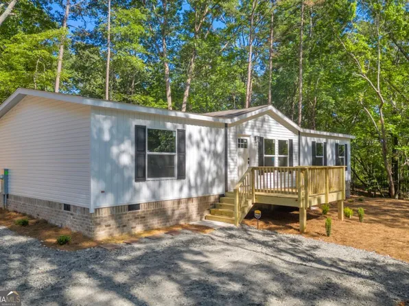 551 Fern Valley Trl NE, Clarkesville, GA 30523