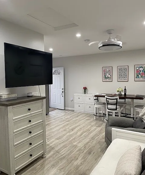 4414 Montair Ave — Photo 1