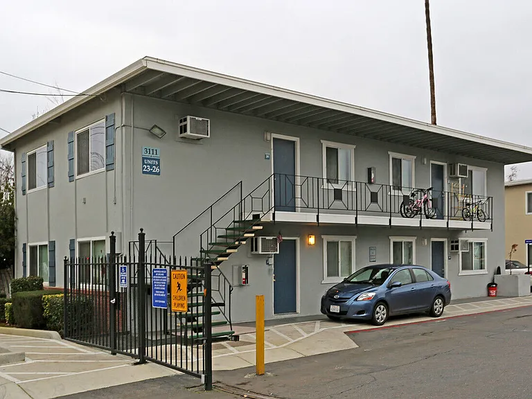 Eastern Villa — Photo 1