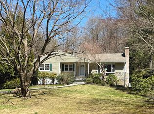 77 Redmont Rd, Stamford, CT 06903