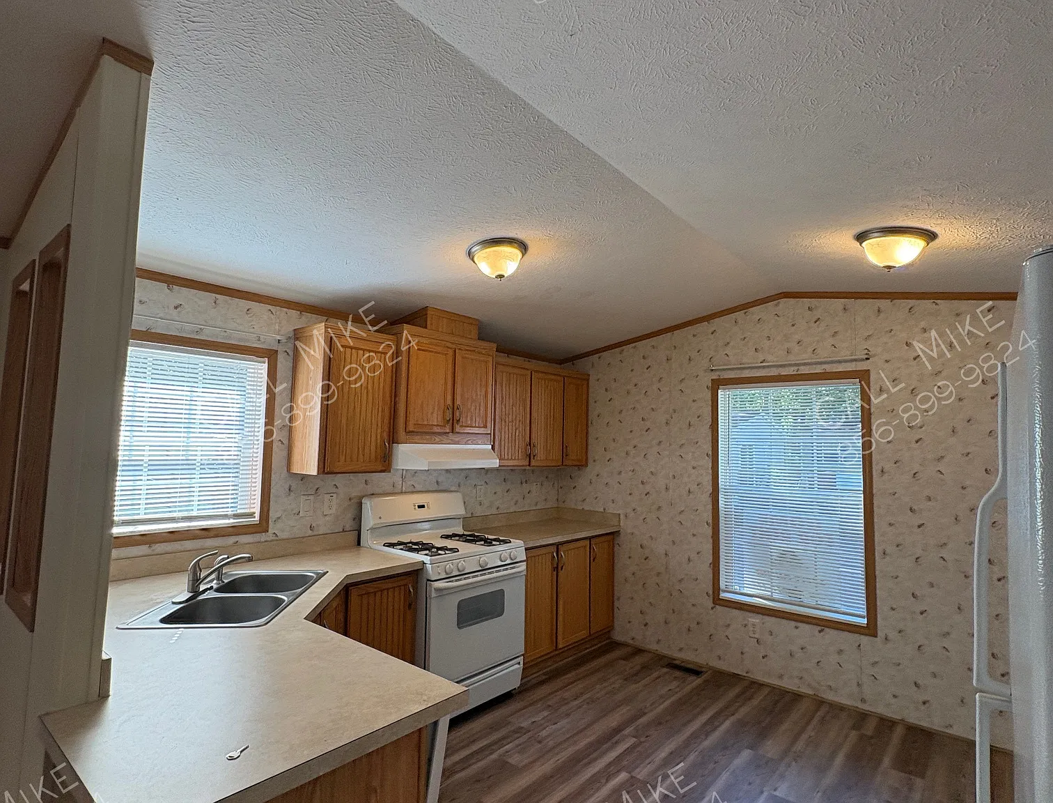 2 bed, 924 sqft, $1,725 — Photo 1