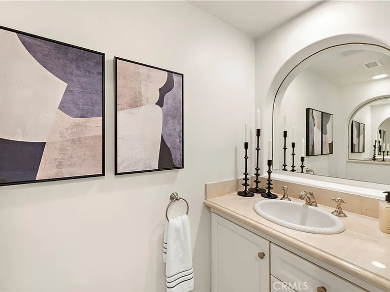 432 Acacia Ave — Photo 22