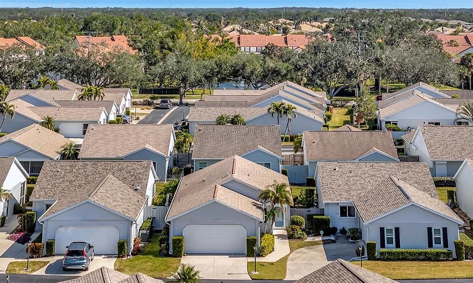 1st image of 646 IRONWOOD CIRCLE #127