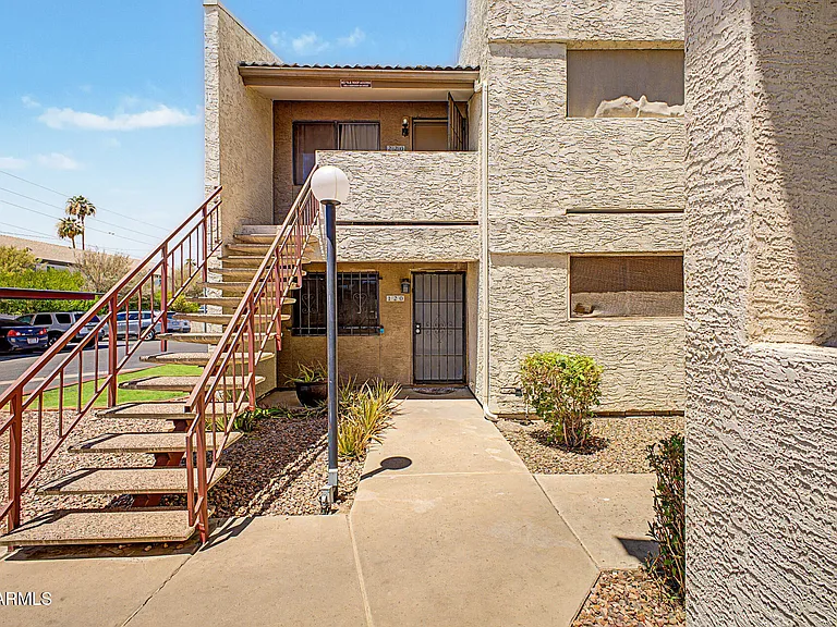 3301 E Earll Dr #120 — Photo 1