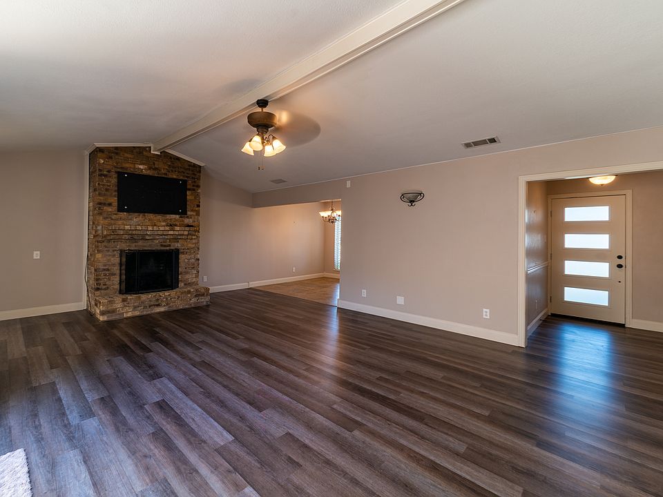 1st image of 2709 Forest Grove Dr #2709