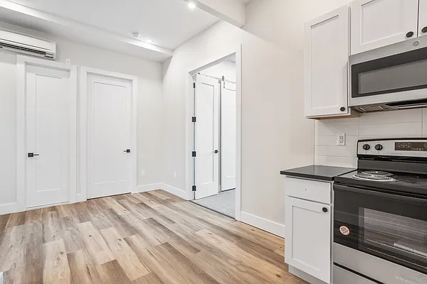 Rented by Reavis | media 37