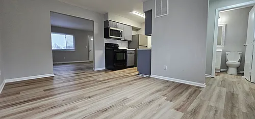 Silver Rock Avenue Apartments Photo 1