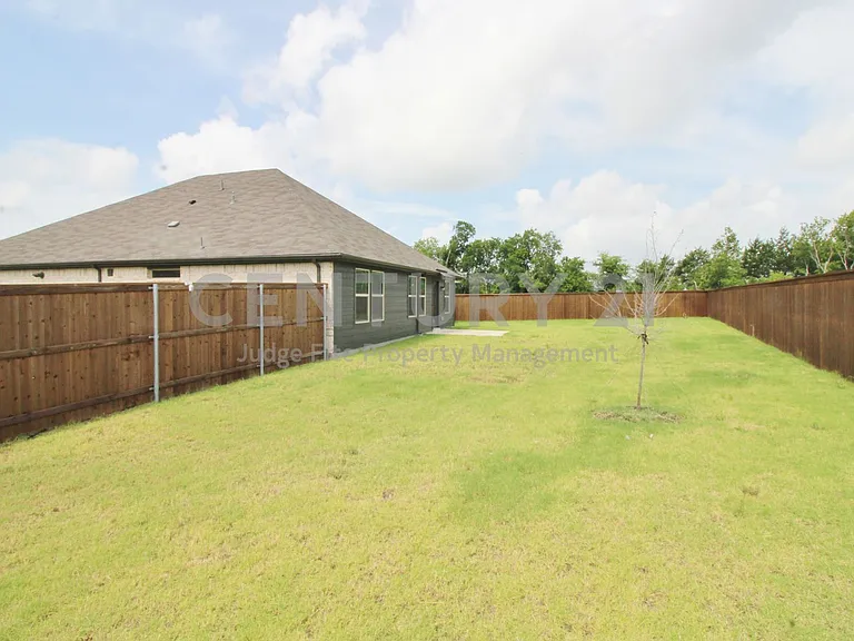 4208 Mountain Creek Dr — Photo 29